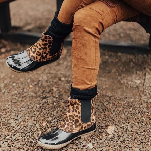 Slip On Leopard Duck Rain Boots - Picture 5 of 8